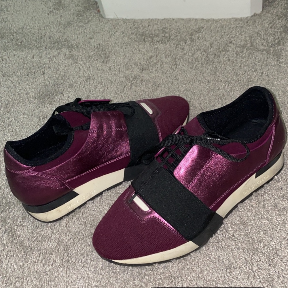 Balenciaga race runners